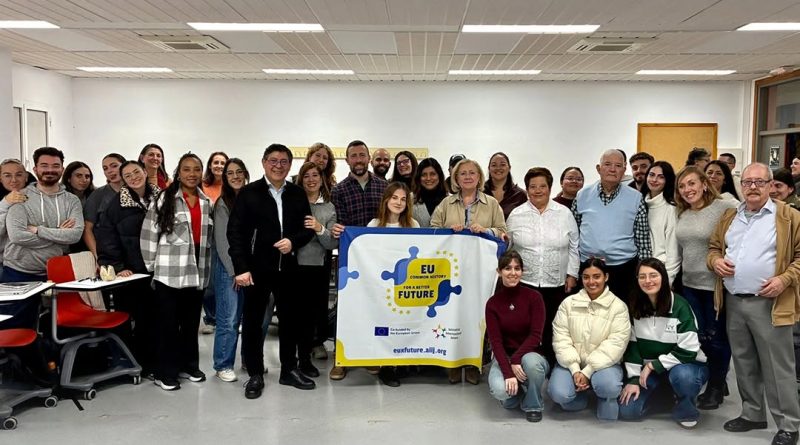 ¡Diálogo intergeneracional sobre la historia europea en la Universidad de Málaga! + Exposición Fotográfica introspectiva
