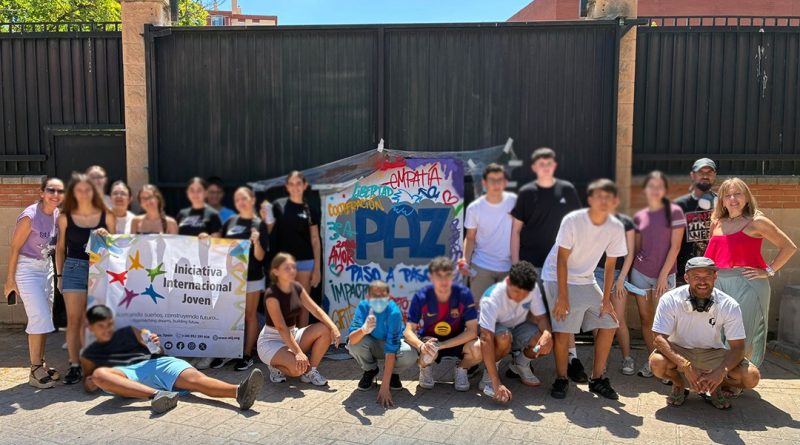 IES Belén acoge una de las intervenciones finales del proyecto “Paz, paso a paso”